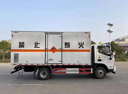 杭锦爆破器材运输车