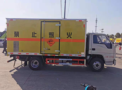 杭锦爆破器材运输车