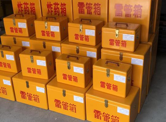 杭锦玻璃钢雷管箱的使用寿命一般是多少？